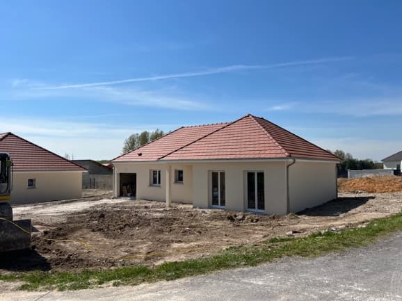 Maison avec garage à Granges Sur Aube