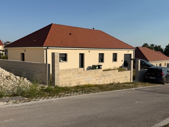 Maison avec garage à Macey