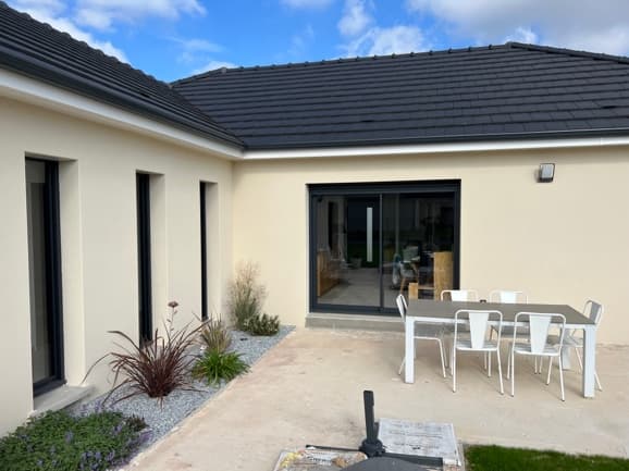 Maison avec garage à Payns