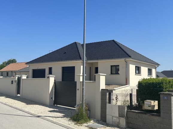 Maison avec garage à Payns