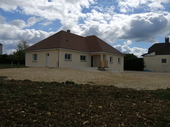 Maison sur sous-sol à Celles-sur-Ource