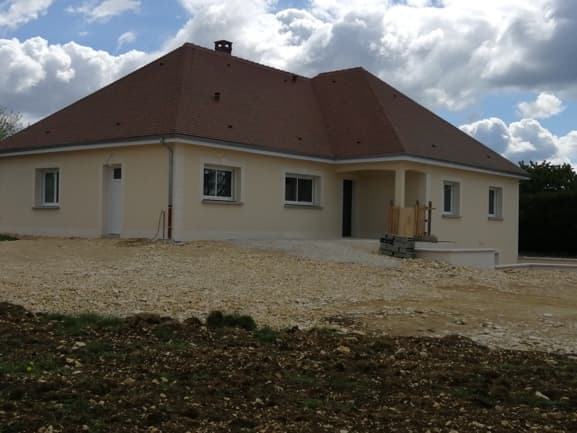 Maison sur sous-sol à Celles-sur-Ource, vue 2