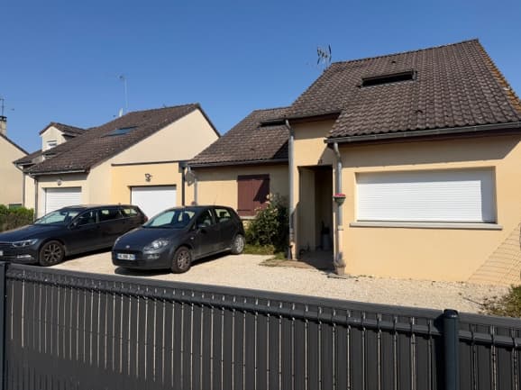 Garage et annexe à Pont-Sainte-Marie, vue 2